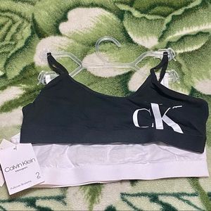 Girls 2 pack Calvin Klein Pullover Bralette